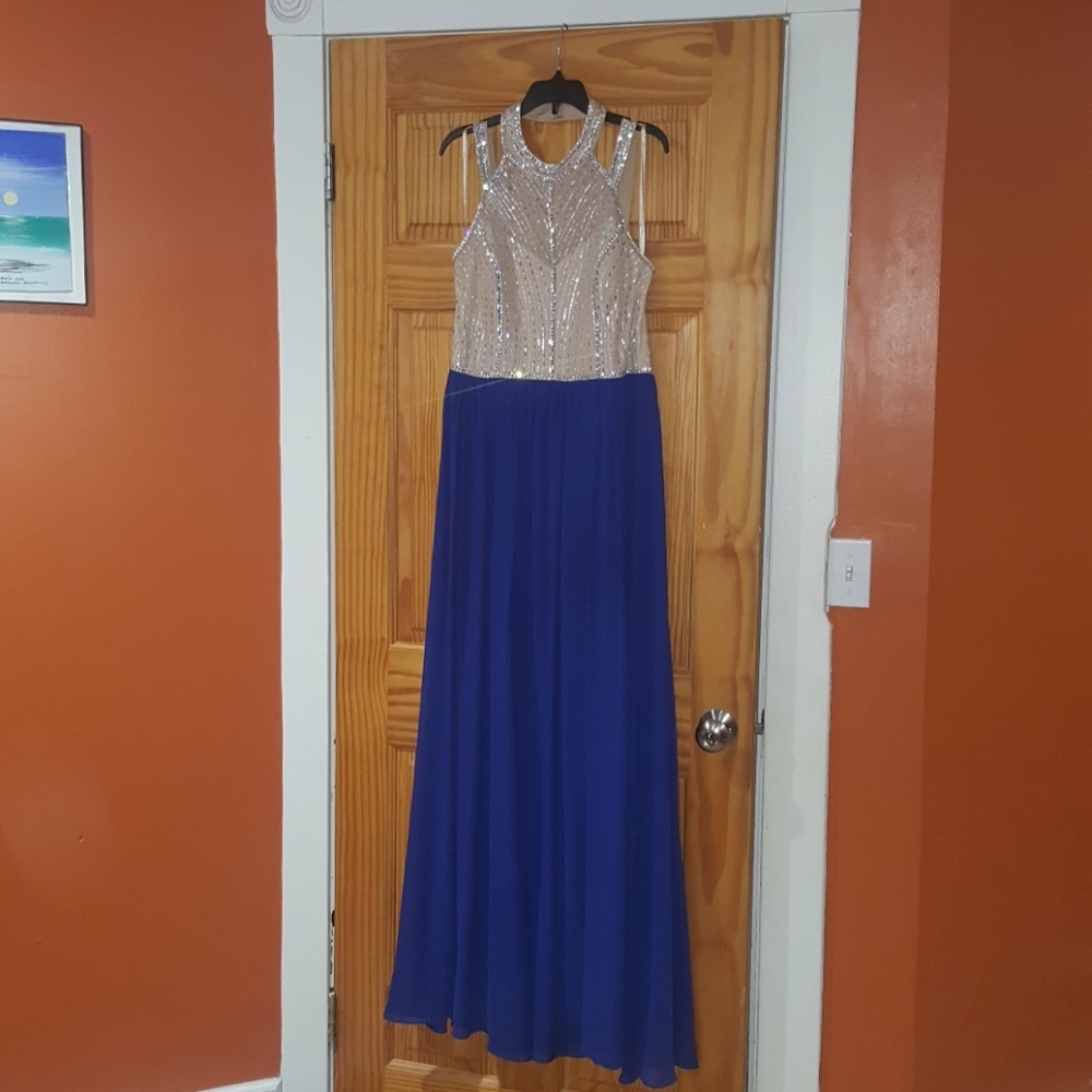 Juniors prom/formal dress size 13
